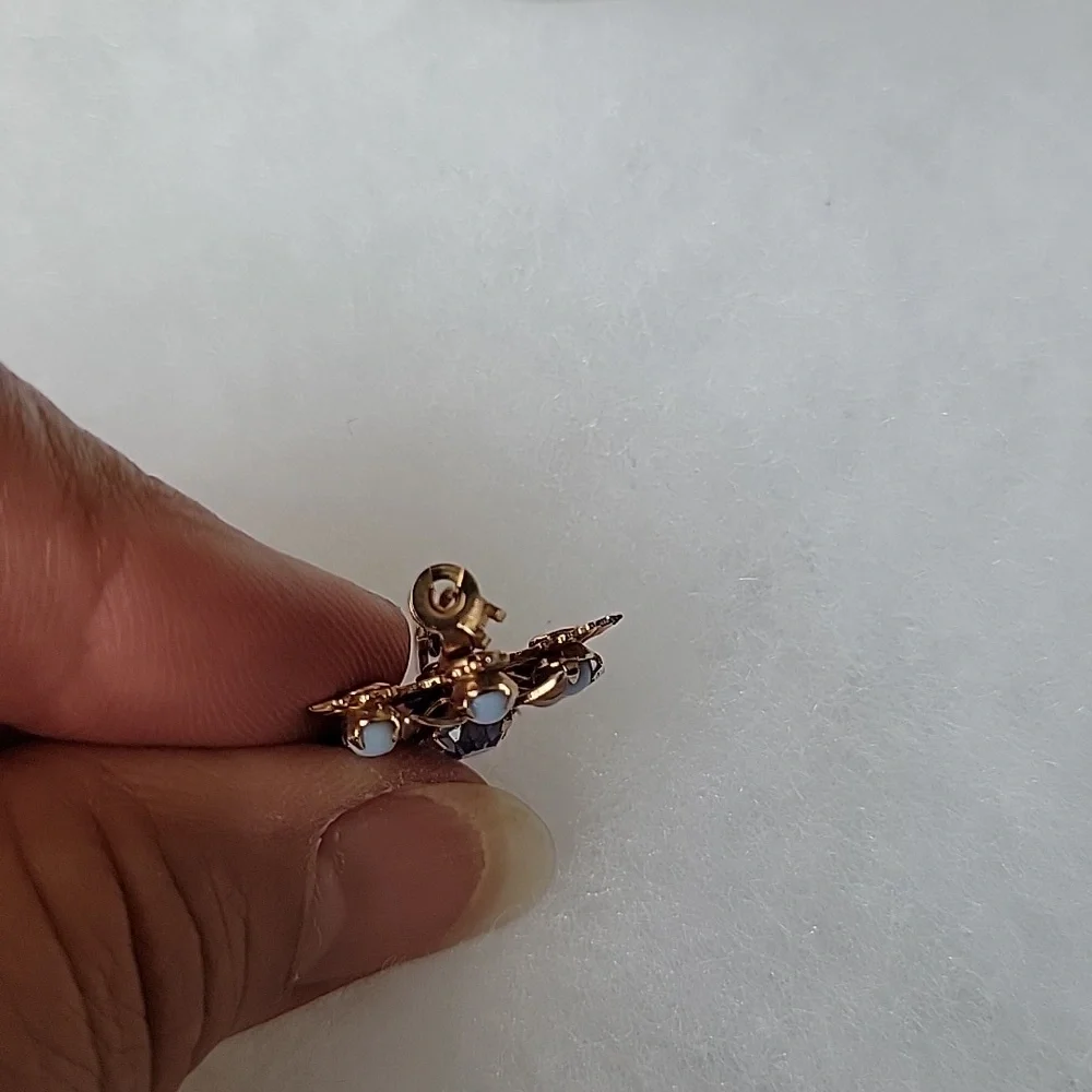 Vintage Blue Flower Brooch - Picture 4 of 5